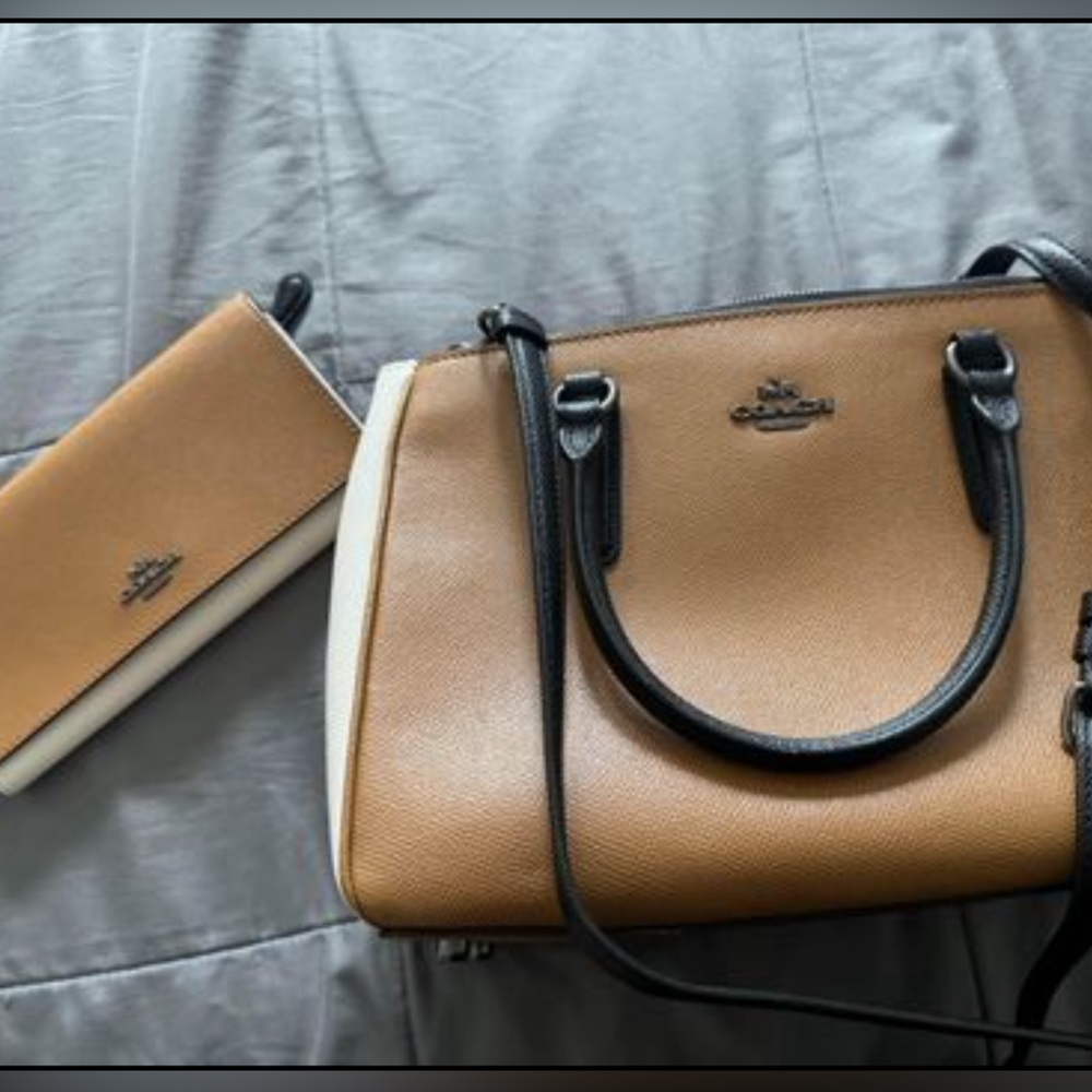 Coach purse with matching wallet